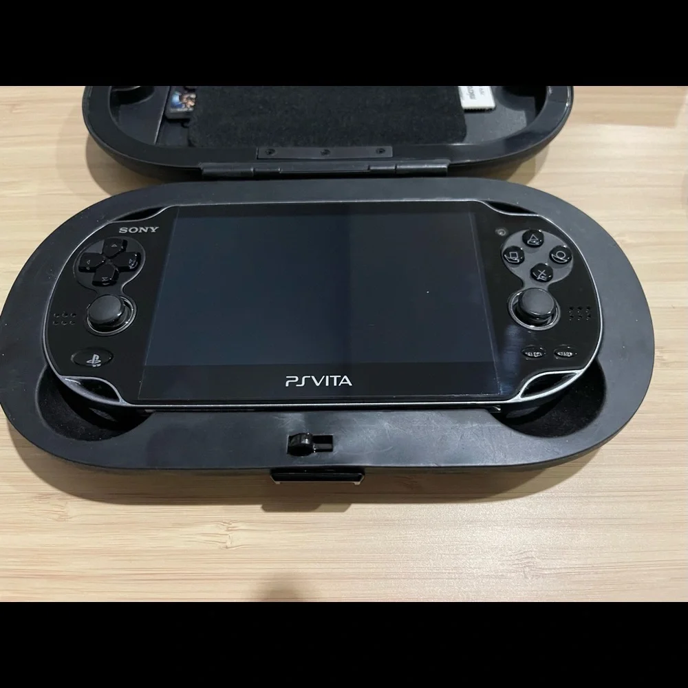 Sony play station vita  pch-1101 black color